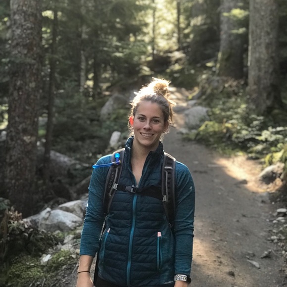 🏔 about me & my closet 🏕 - Picture 3 of 8